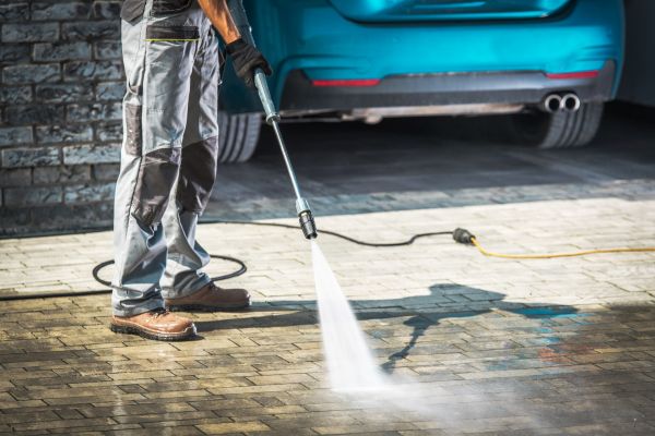 Driveway Pressure Washing in Kokomo