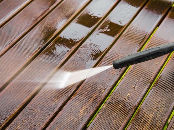 Deck Pressure Washing in Kokomo