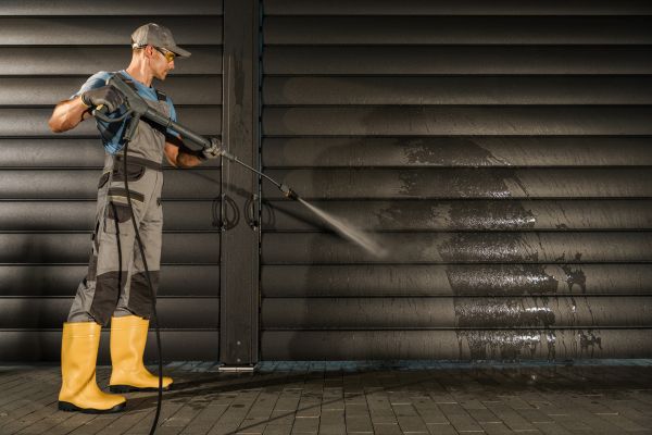 Garage Pressure Washing in Kokomo