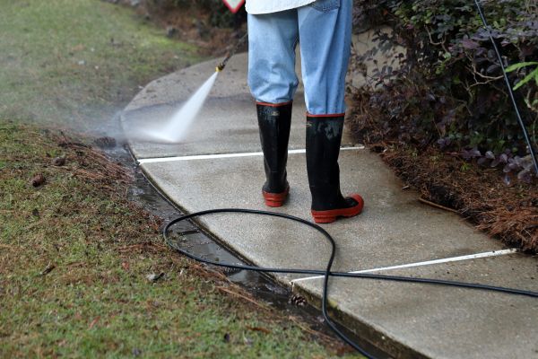 Sidewalk Pressure Cleaning in Kokomo