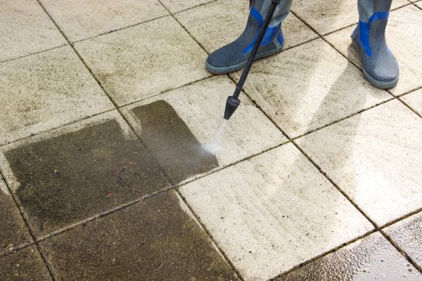 Outdoor Concrete Cleaning in Kokomo