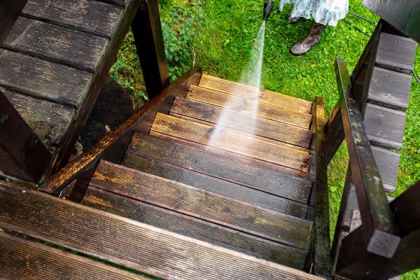 Wood Power Washing in Kokomo